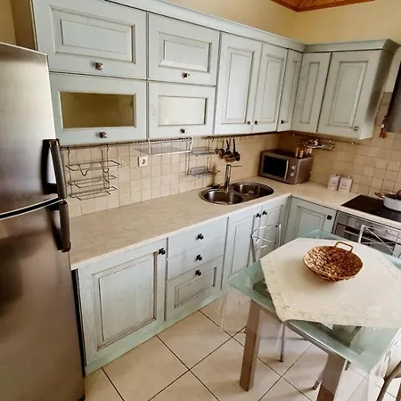 прекрасная квартира Olga-house Syros Apartment *